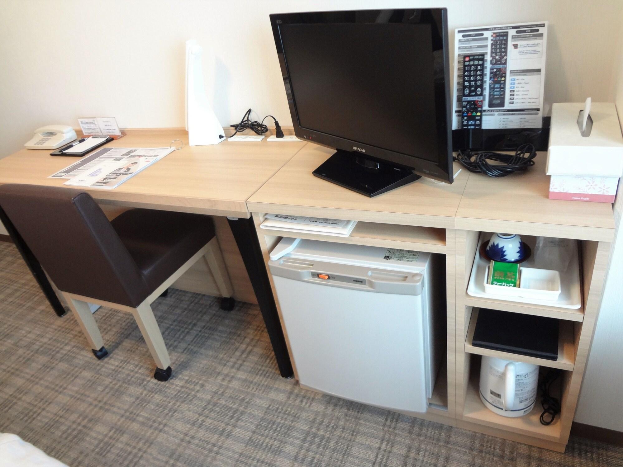 Toyama Chitetsu Hotel Bagian luar foto