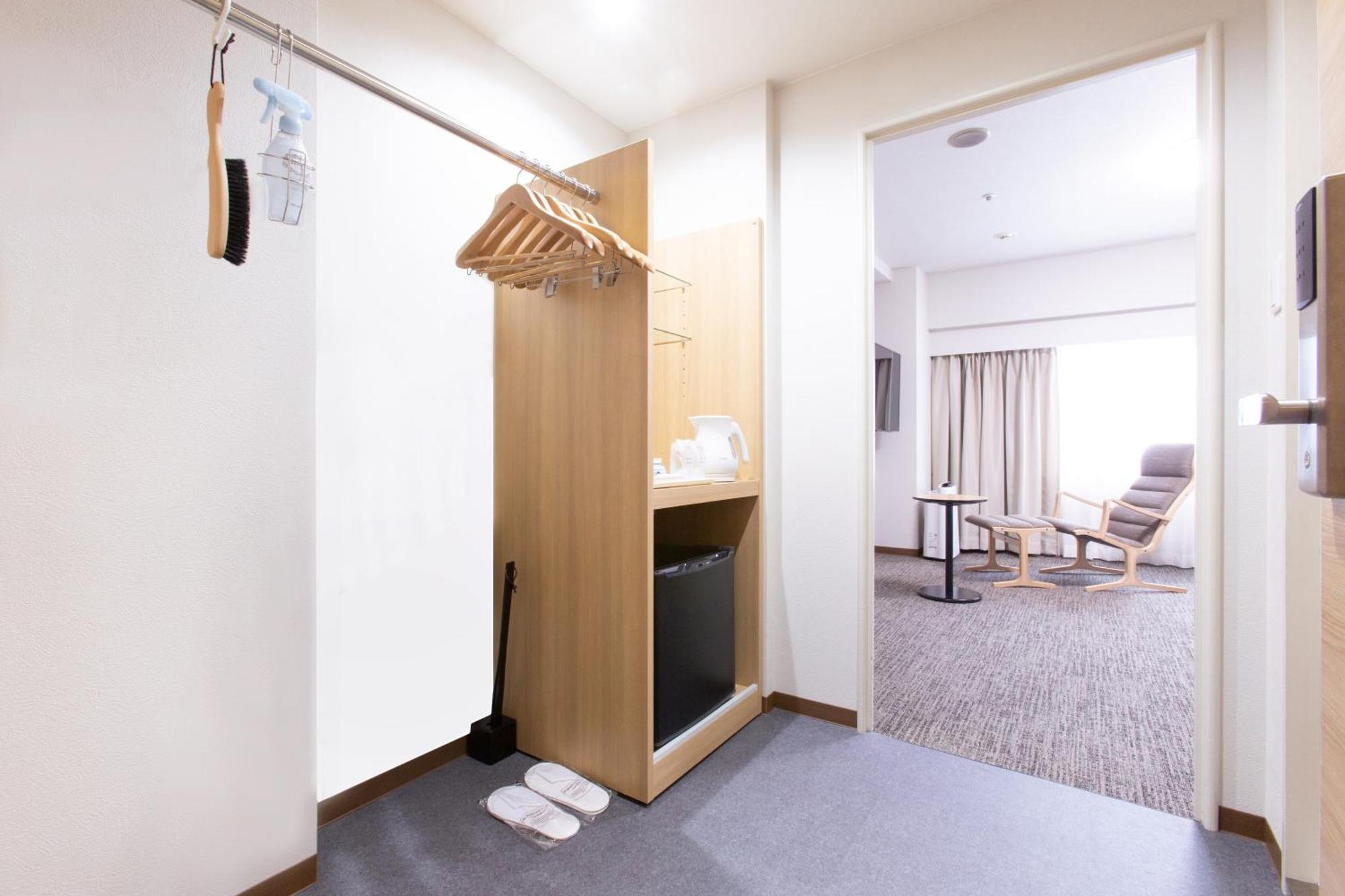 Toyama Chitetsu Hotel Bagian luar foto