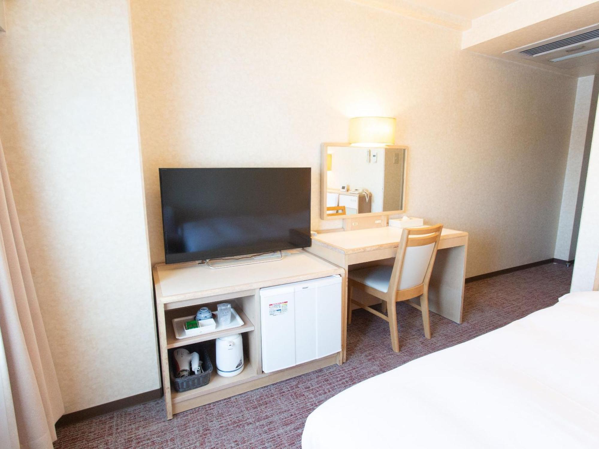 Toyama Chitetsu Hotel Bagian luar foto
