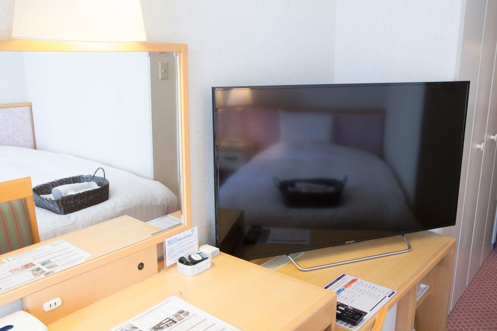 Toyama Chitetsu Hotel Bagian luar foto